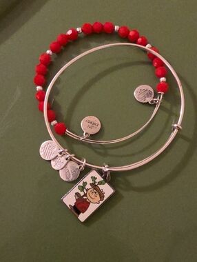 Alex & Ani Energy Silver & Red Charm Bangle Bracelet Set Charlie Brown Christmas